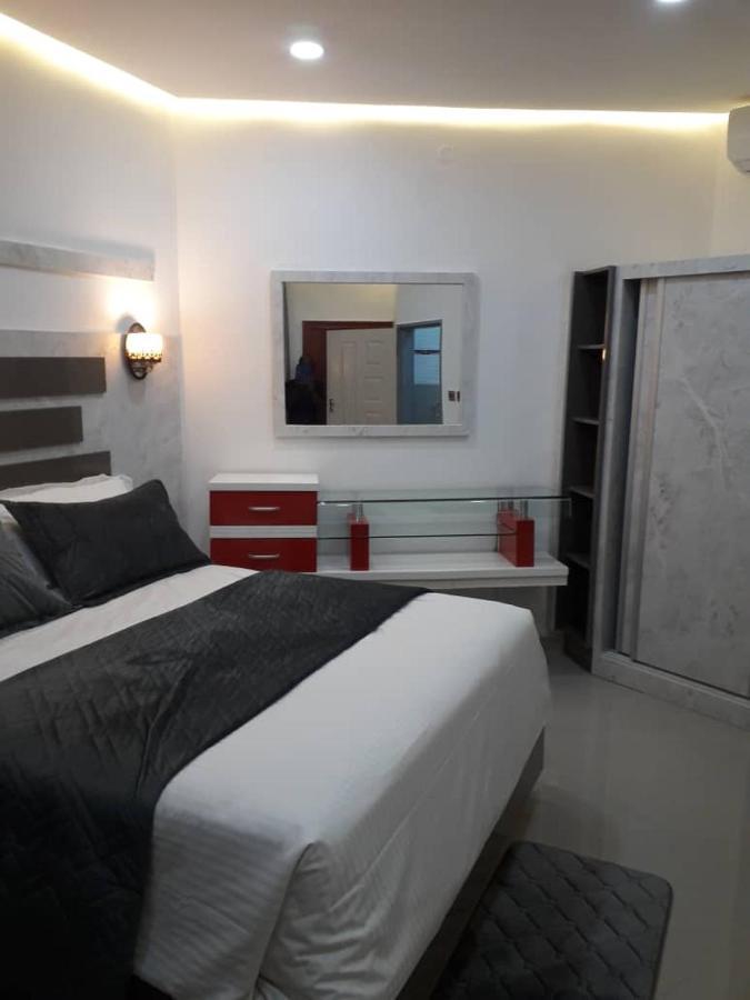ליבינגסטון Kaazmein Lodge מראה חיצוני תמונה