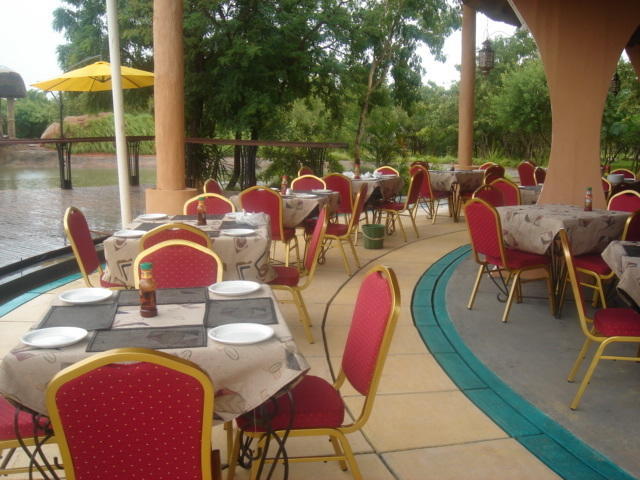 ליבינגסטון Kaazmein Lodge מראה חיצוני תמונה