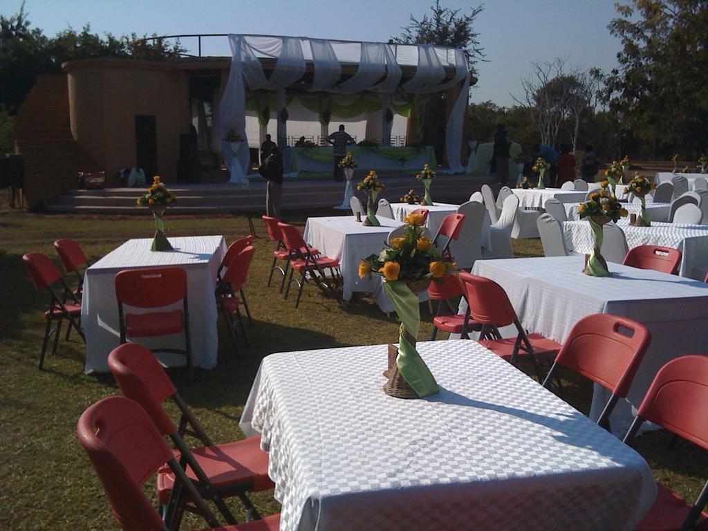 ליבינגסטון Kaazmein Lodge מראה חיצוני תמונה