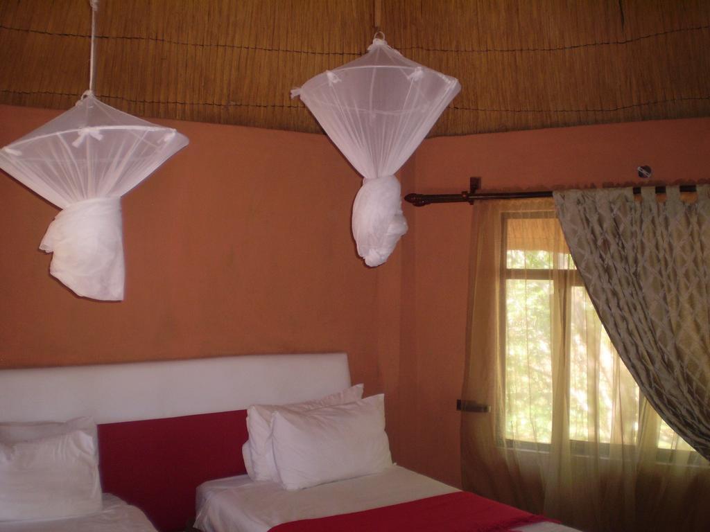 ליבינגסטון Kaazmein Lodge מראה חיצוני תמונה