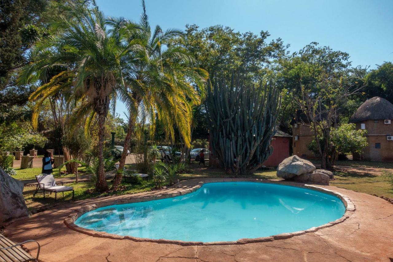 ליבינגסטון Kaazmein Lodge מראה חיצוני תמונה