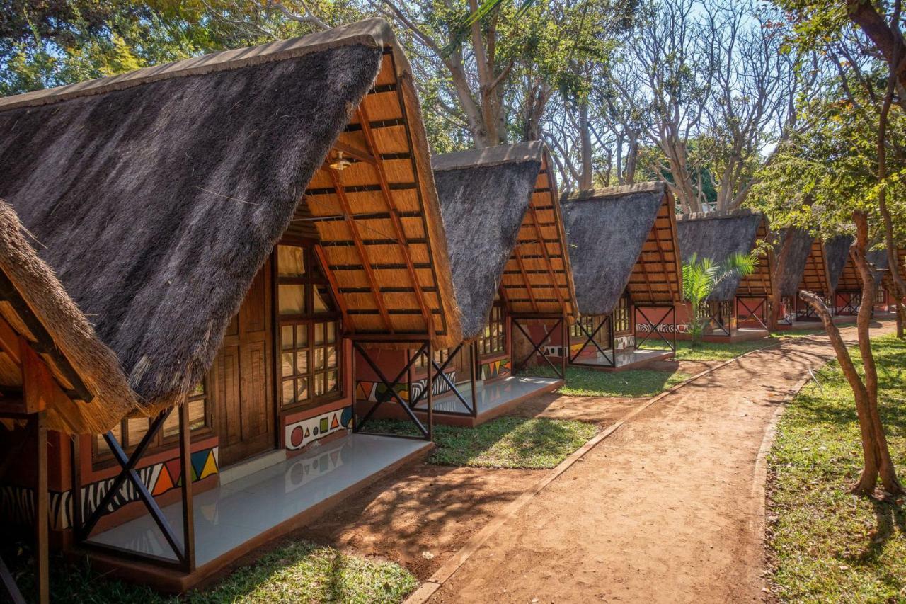 ליבינגסטון Kaazmein Lodge מראה חיצוני תמונה